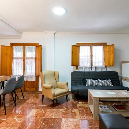 Apartament Holi-Rent Estrella Sewilla Zewnętrze zdjęcie