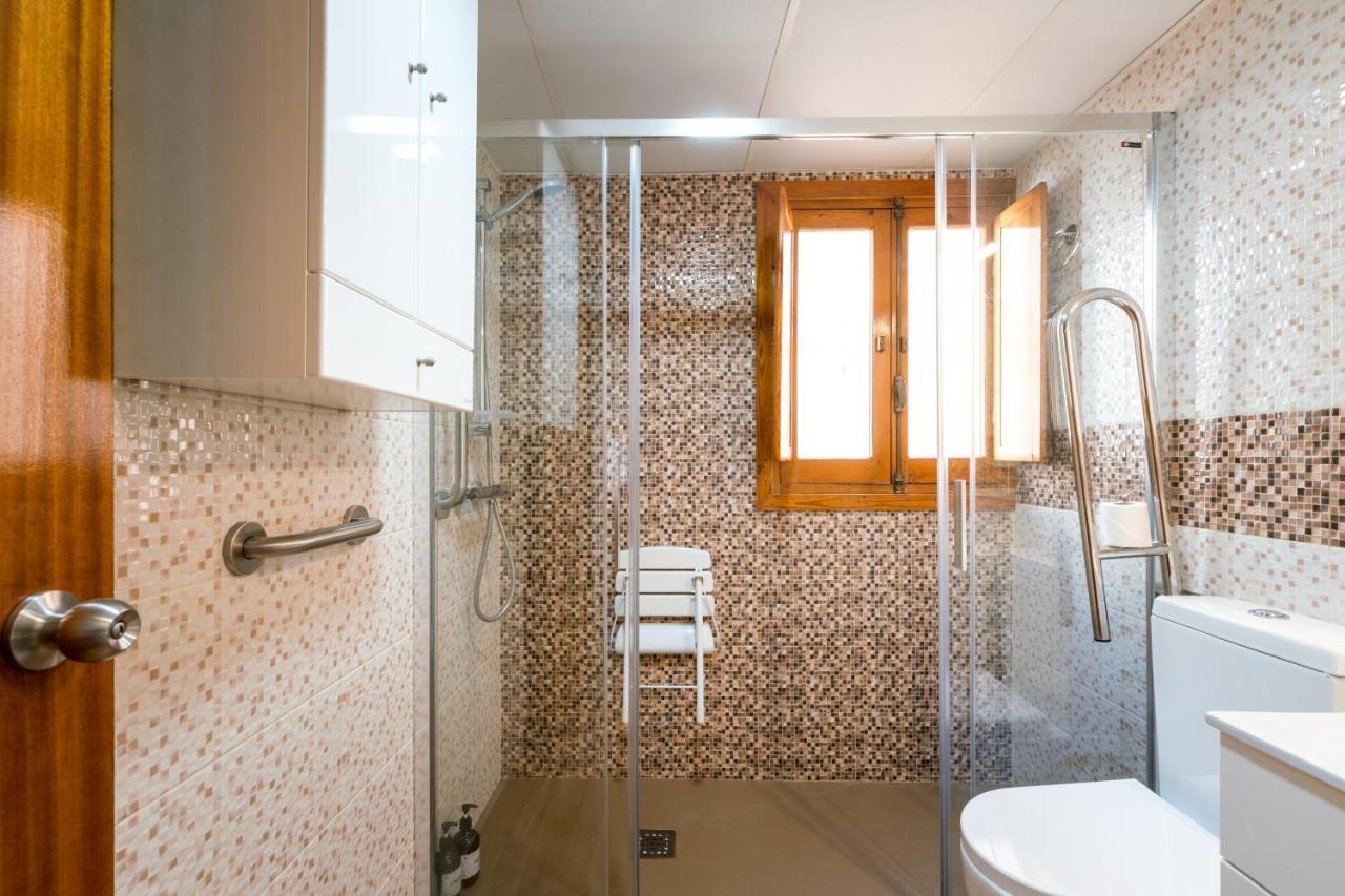 Apartament Holi-Rent Estrella Sewilla Zewnętrze zdjęcie