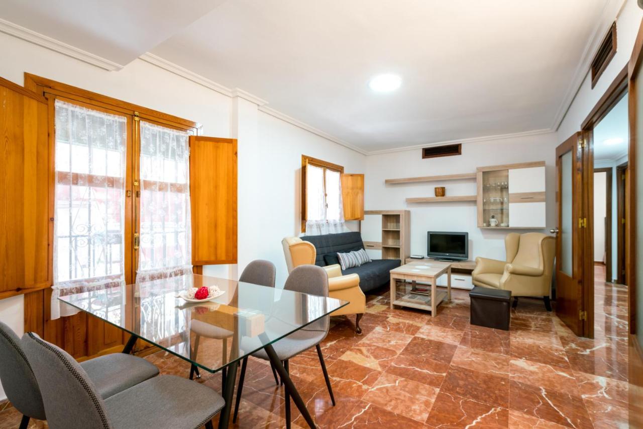 Apartament Holi-Rent Estrella Sewilla Zewnętrze zdjęcie