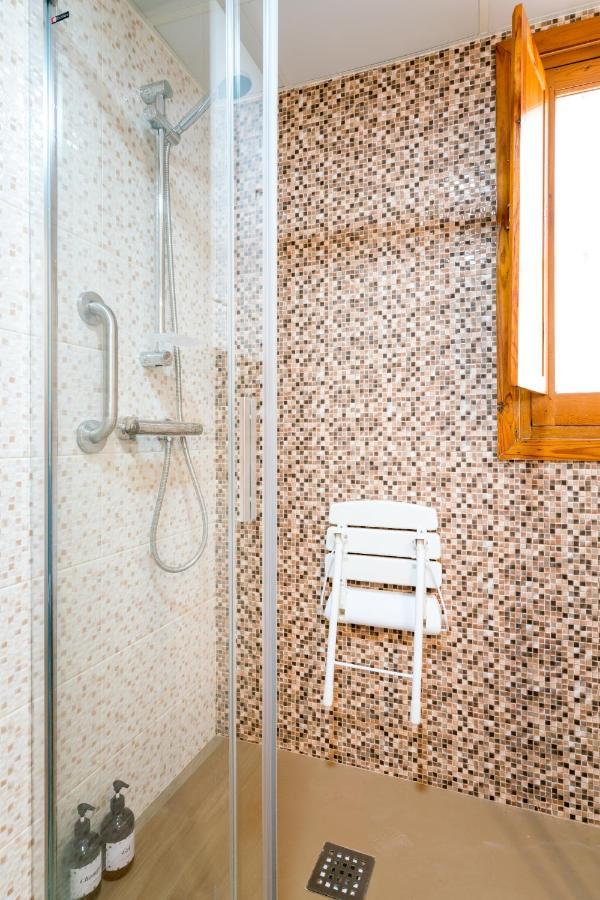 Apartament Holi-Rent Estrella Sewilla Zewnętrze zdjęcie