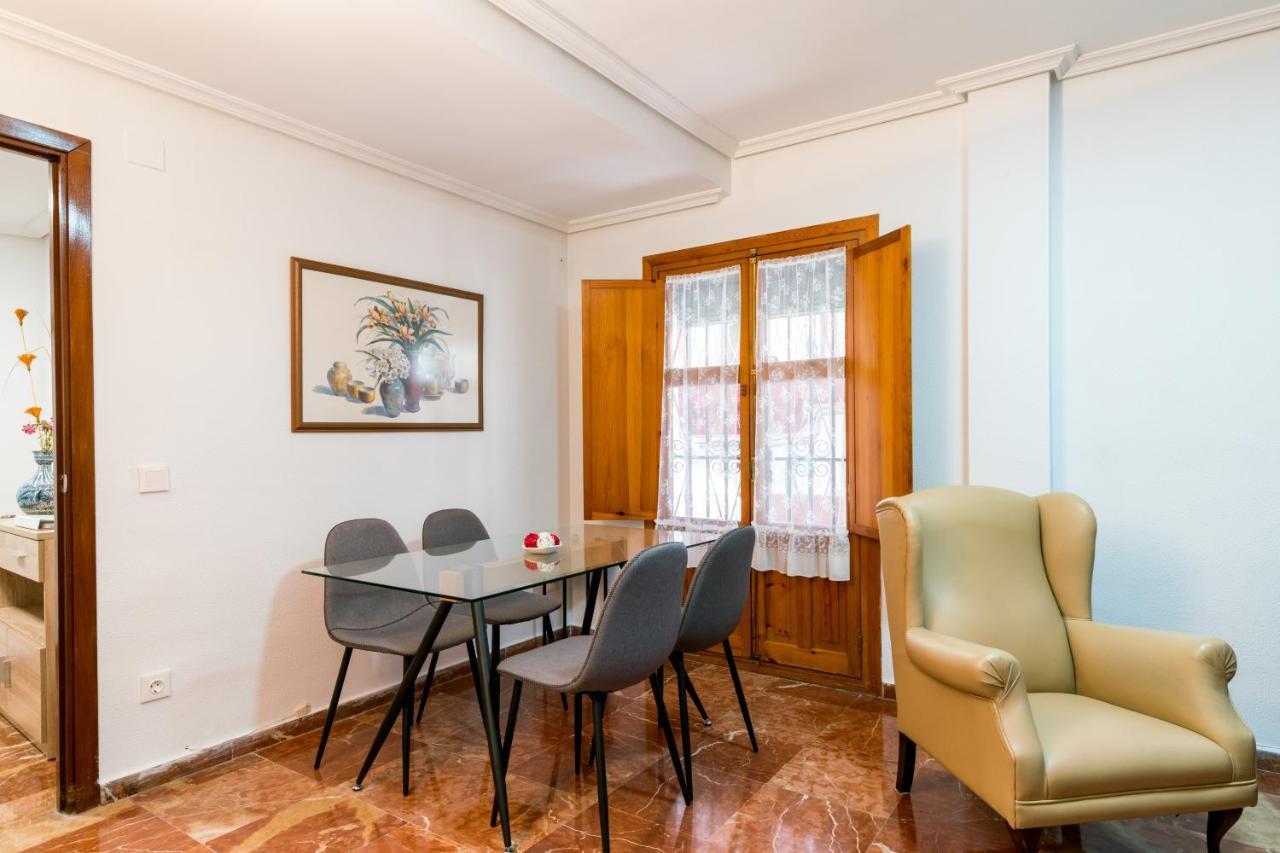 Apartament Holi-Rent Estrella Sewilla Zewnętrze zdjęcie