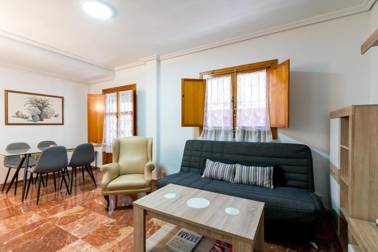 Apartament Holi-Rent Estrella Sewilla Zewnętrze zdjęcie