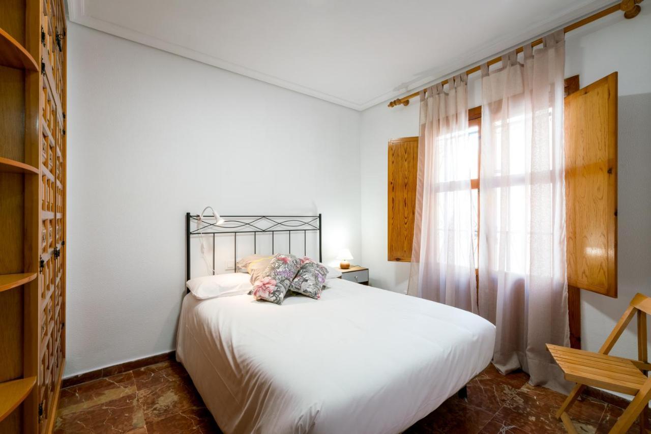 Apartament Holi-Rent Estrella Sewilla Zewnętrze zdjęcie